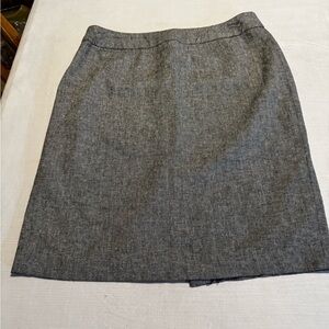 Calvin Klein Skirt Size 12 Gray Straight Lined Back Zip Easy Care Fully Lined